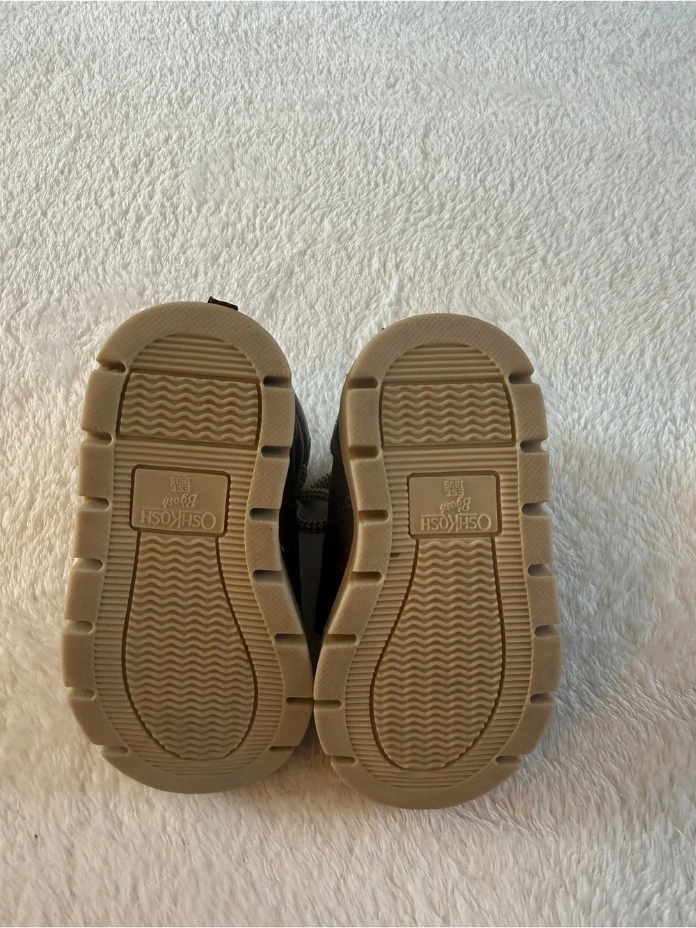 OshKosh B’gosh Toddler Brown Sherpa Lined Lace Up Boots Size 4M